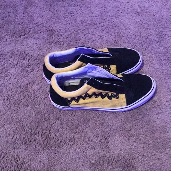 To small - Picture 1 of 2